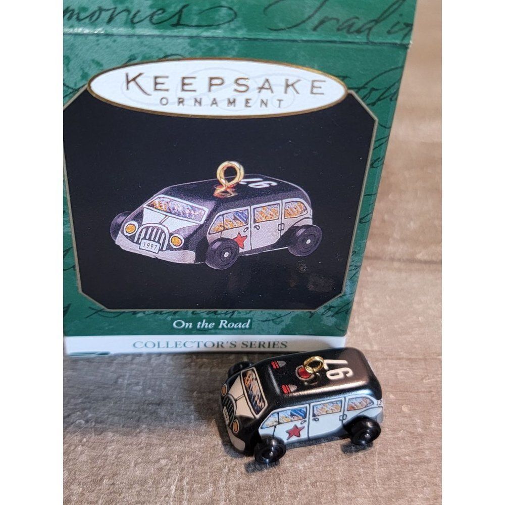 Hallmark on the road 1997‎ mini ornament Xmas Decor cop car